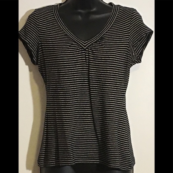 Liz Claiborne Tops - Liz Claiborne women's med petite black/stripe top