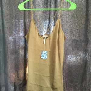 Thin strap intimate