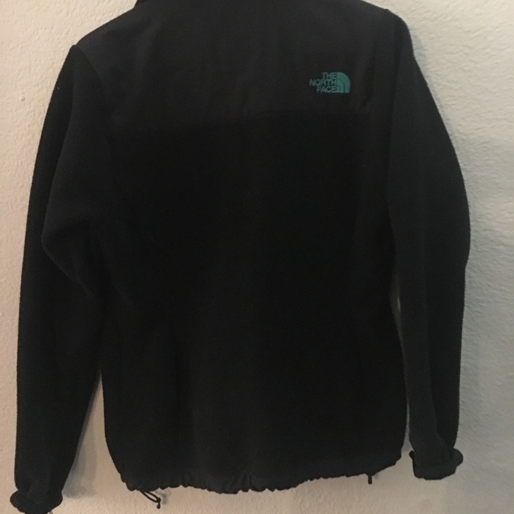 Youth NorthFace fleece jacket.