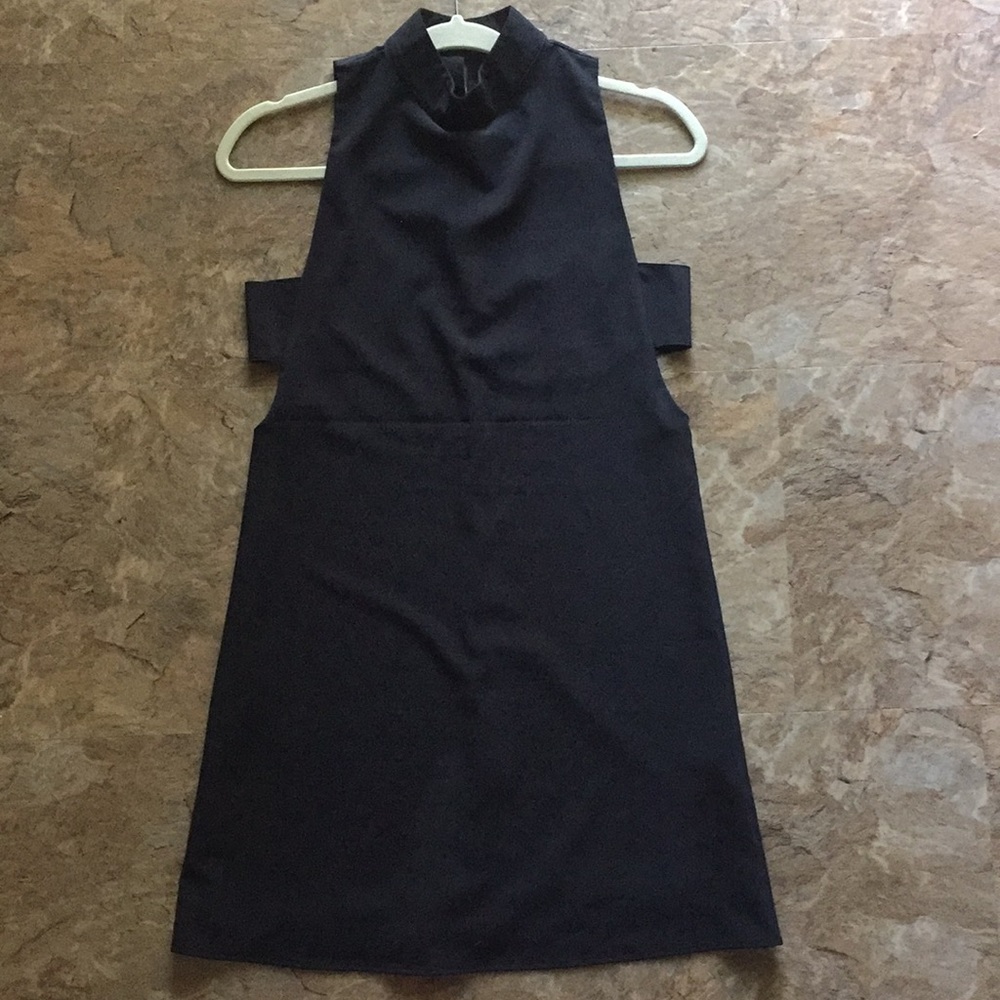 Sexy Side cut out neck collar mini (Never worn)