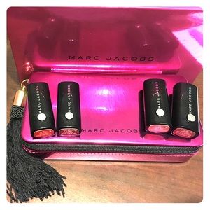 NWT Marc Jacobs Mini Lipsticks with Makeup Case