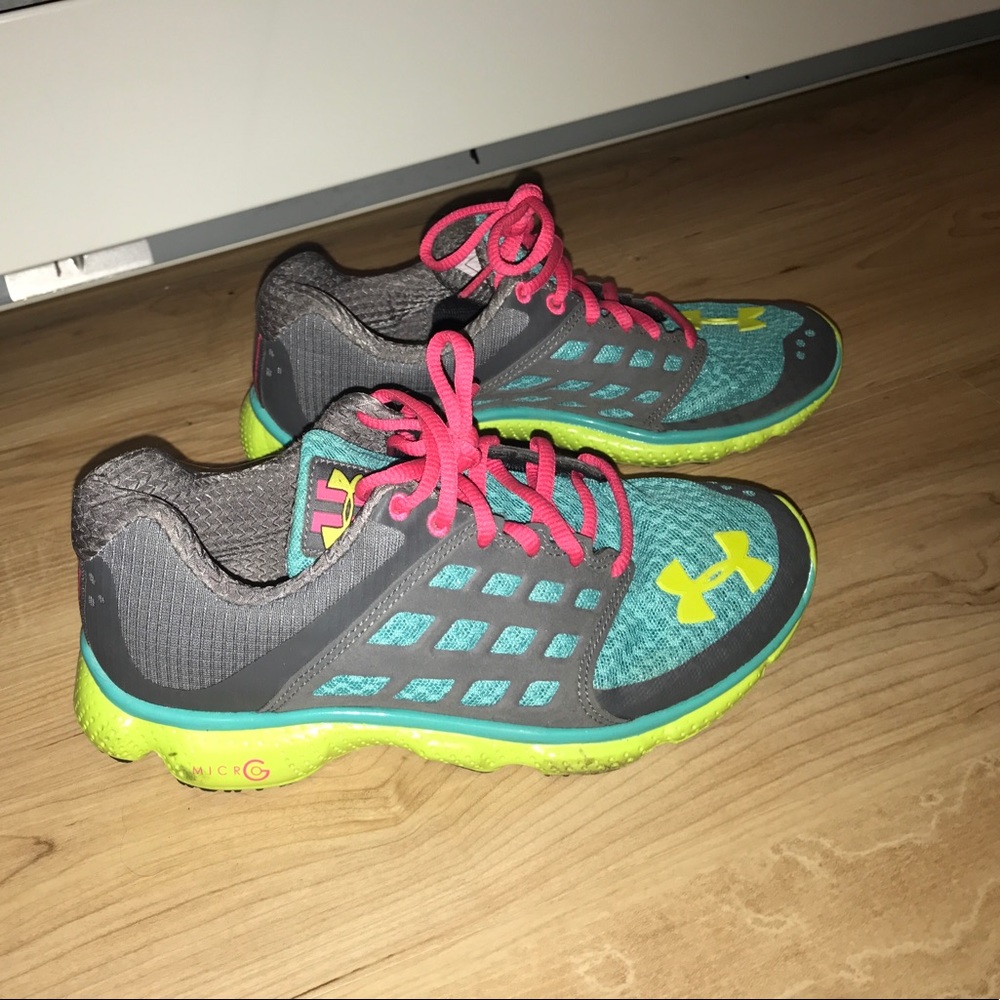 UnderArmour 4D foam training/running sneakers