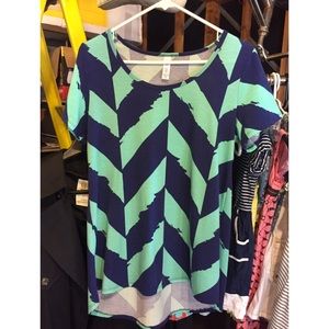 Lularoe chevron classic tee