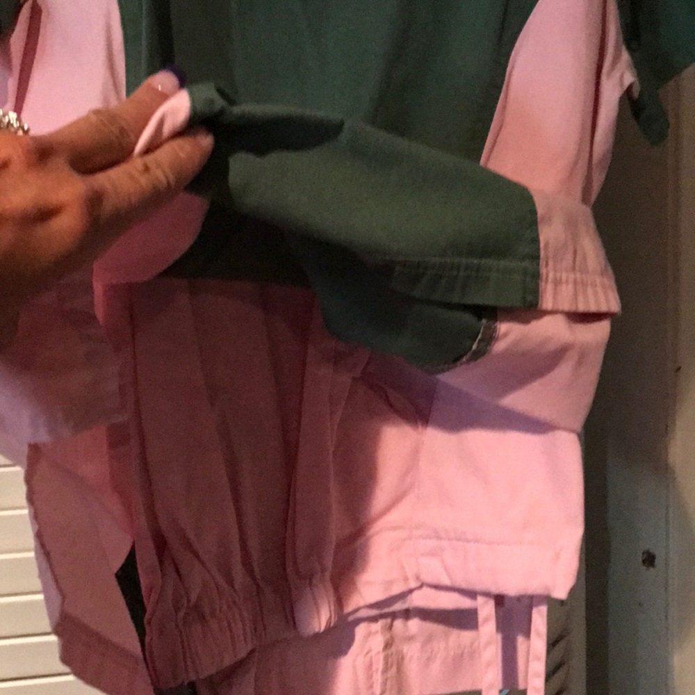 Outfit - Picture 3 of 3