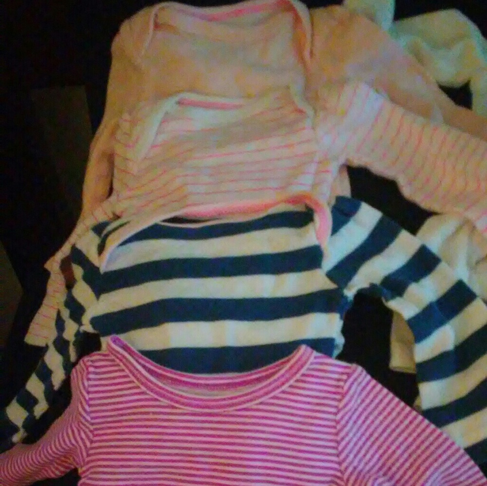 6 onesies 2 blouses
