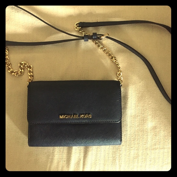 Michael Kors Handbags - Michael Kors Navy Crossbody Purse. Perfect shape.