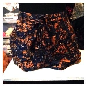 Floral printed shorts (dressy)