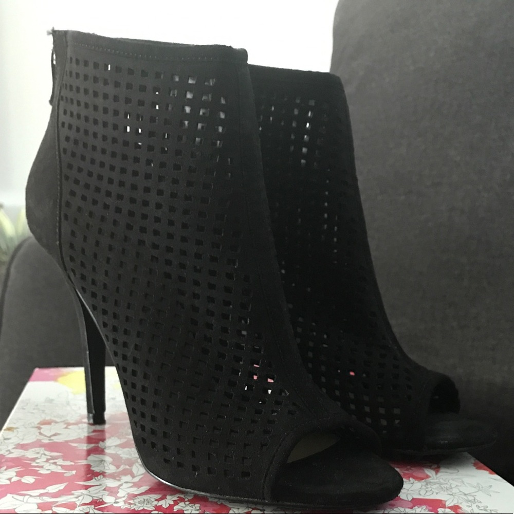 Chinese Laundry Perforated Booties
