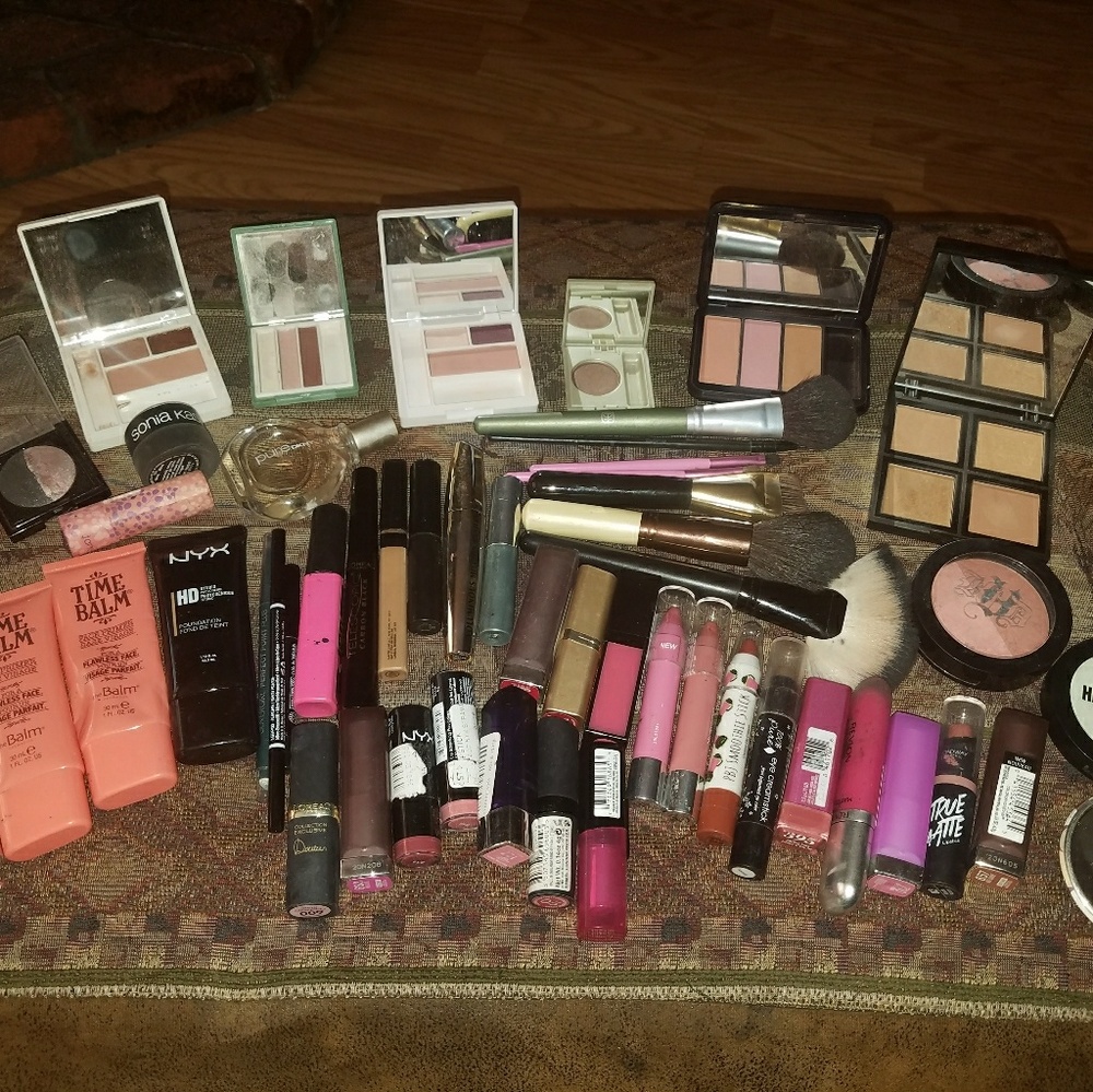 LARGE makeup lot