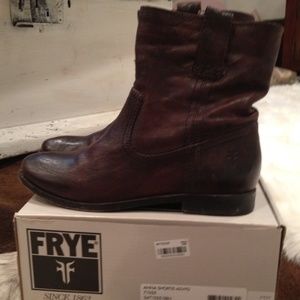 Frye Boots Anna Shortie