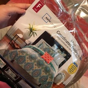 Bedding set new