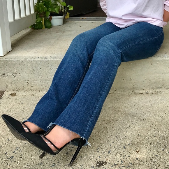 Levi's High Waist Kick Flare Cut Off Jeans - Picture 3 of 8