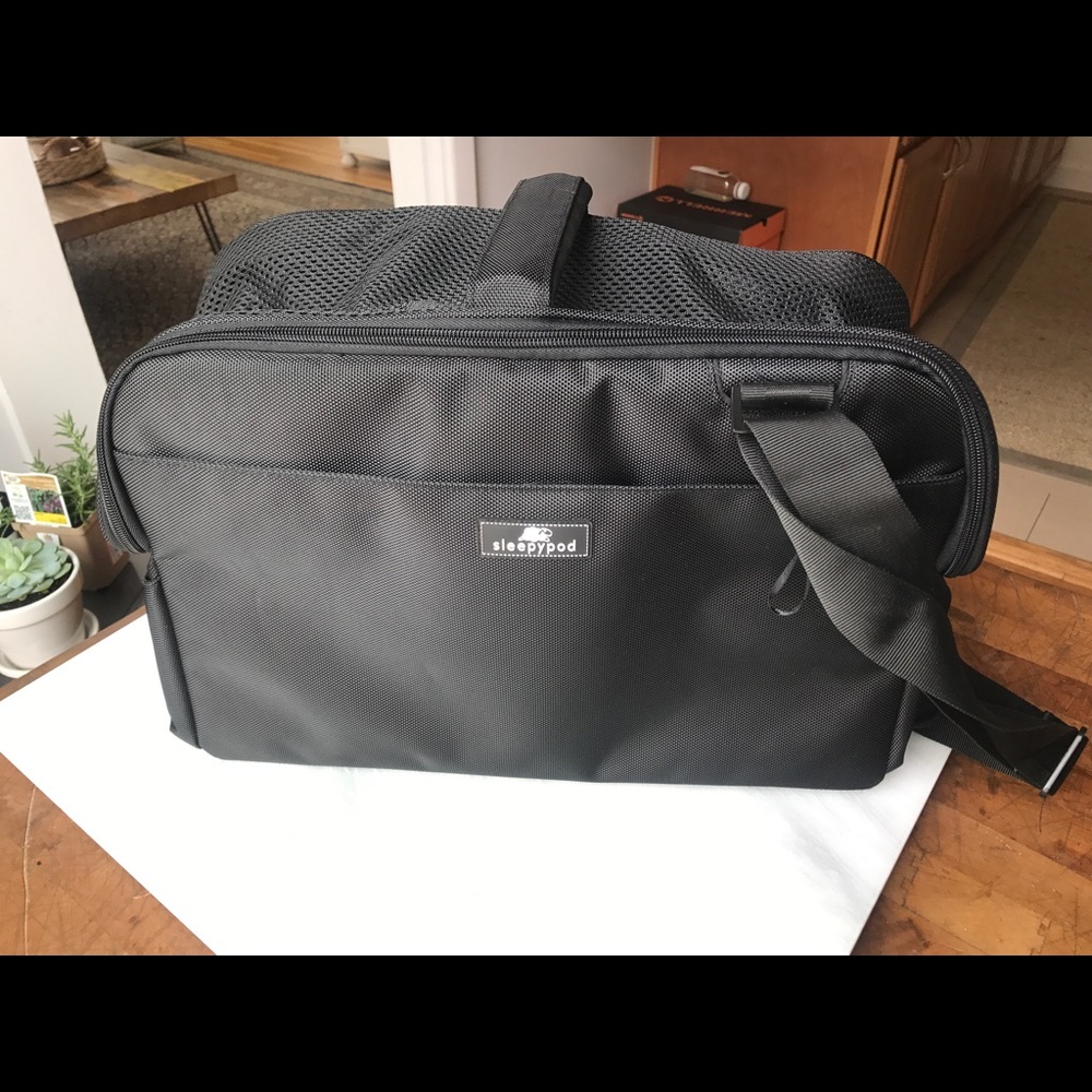 Sleepypod Air In-Cabin Pet Carrier