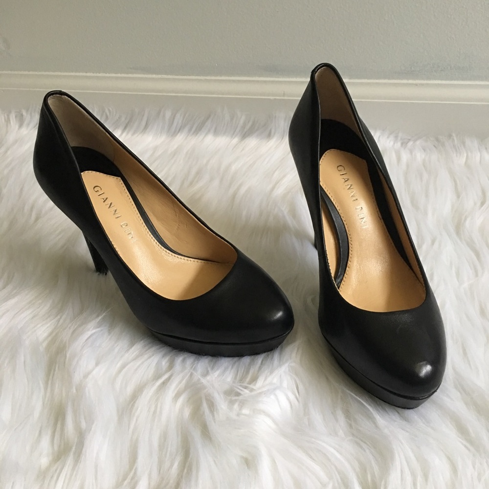 Gianni Bini Pumps