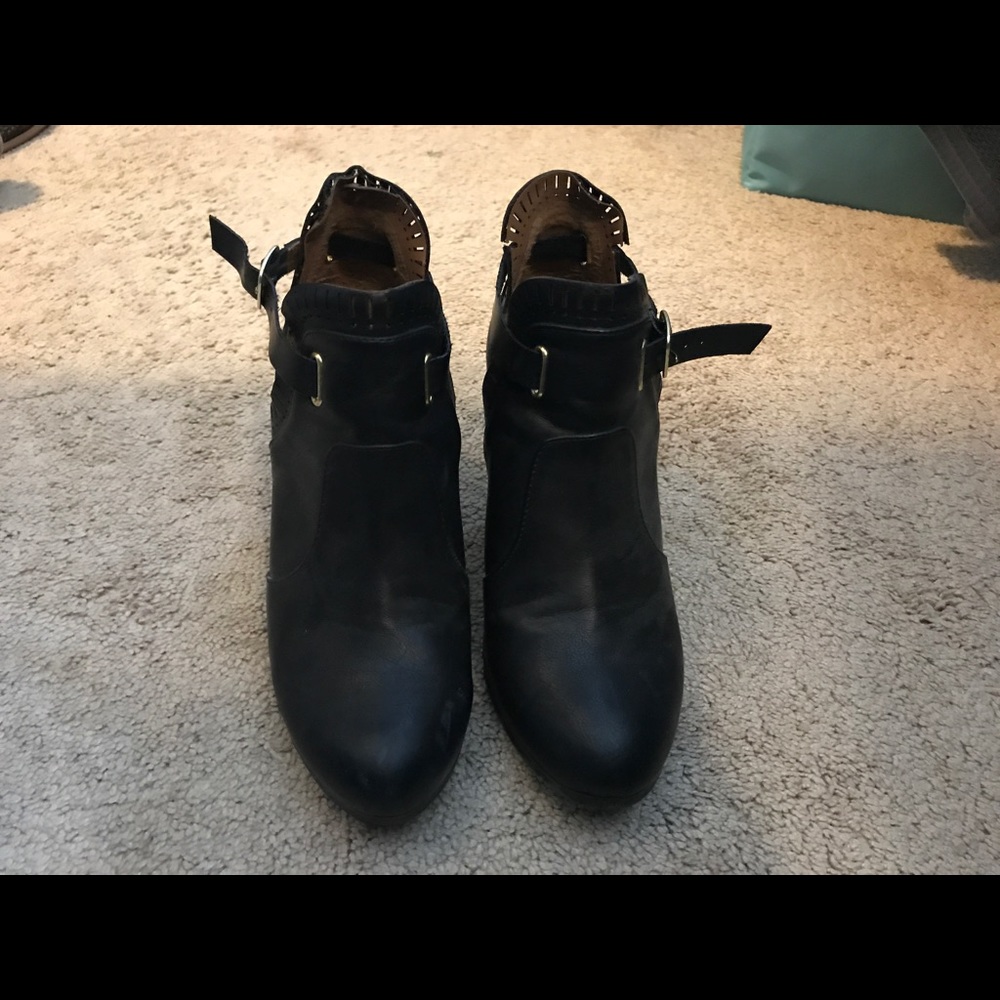 Ankle boots with heel