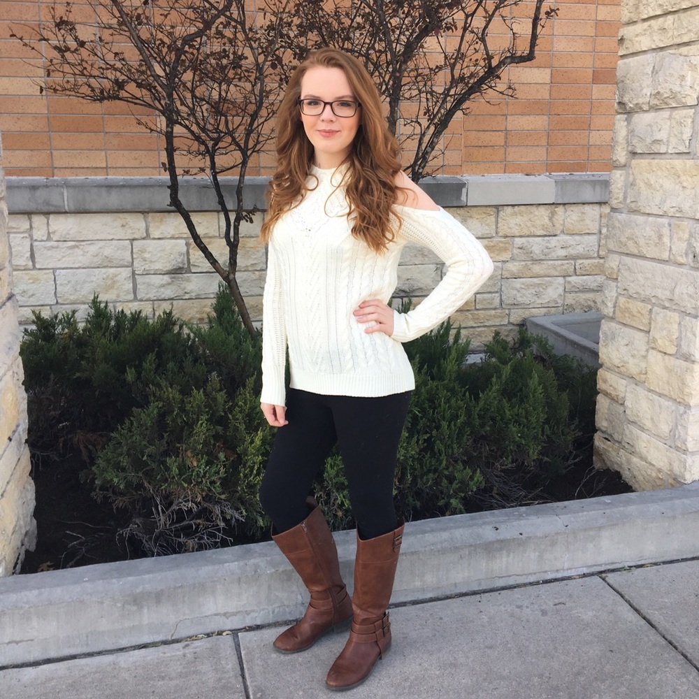 Meet your Posher, Avery