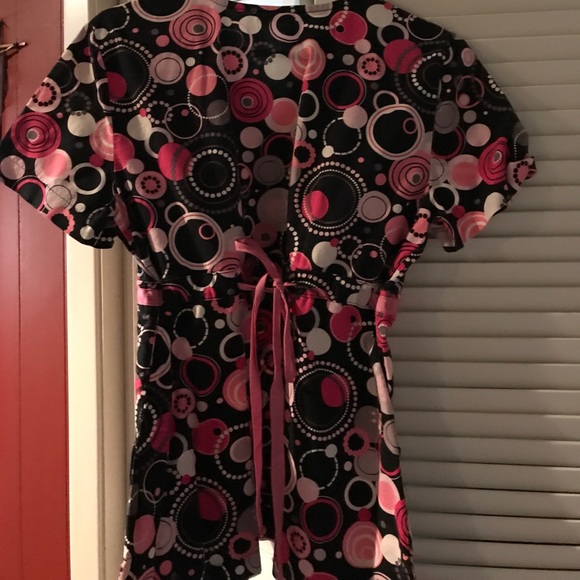 Scrub top - Picture 3 of 3