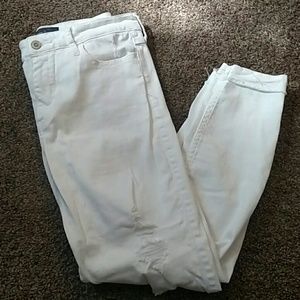 Hollister distressed crop pants