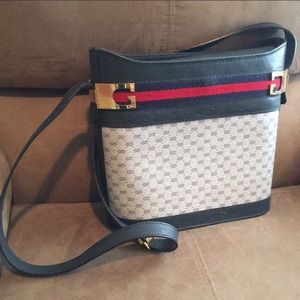 Gucci Shoulder Bag