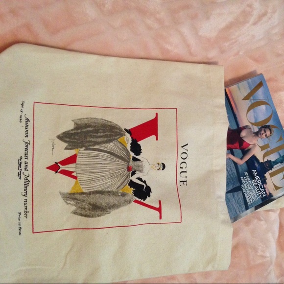SOLD Vogue tote and 125th collectors edition - Picture 2 of 4