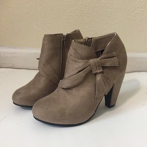 Rue21 ankle booties