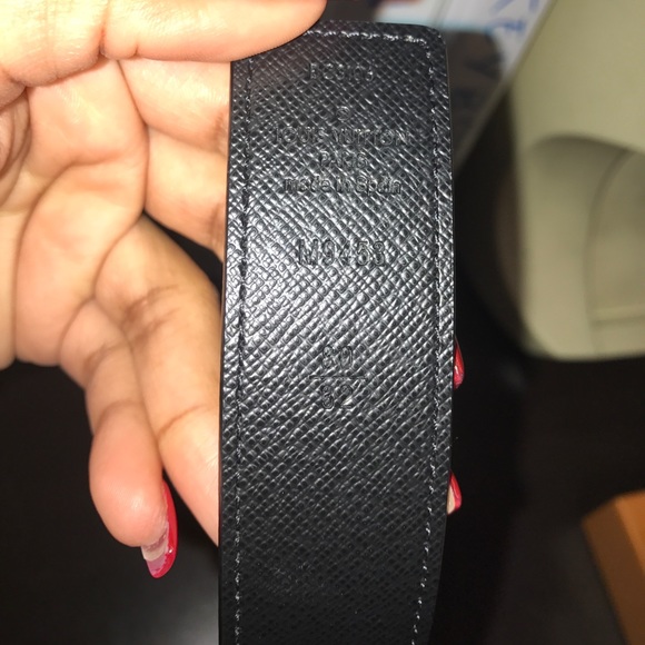 LV Initiales 30MM Reversible Monogram - Picture 8 of 8