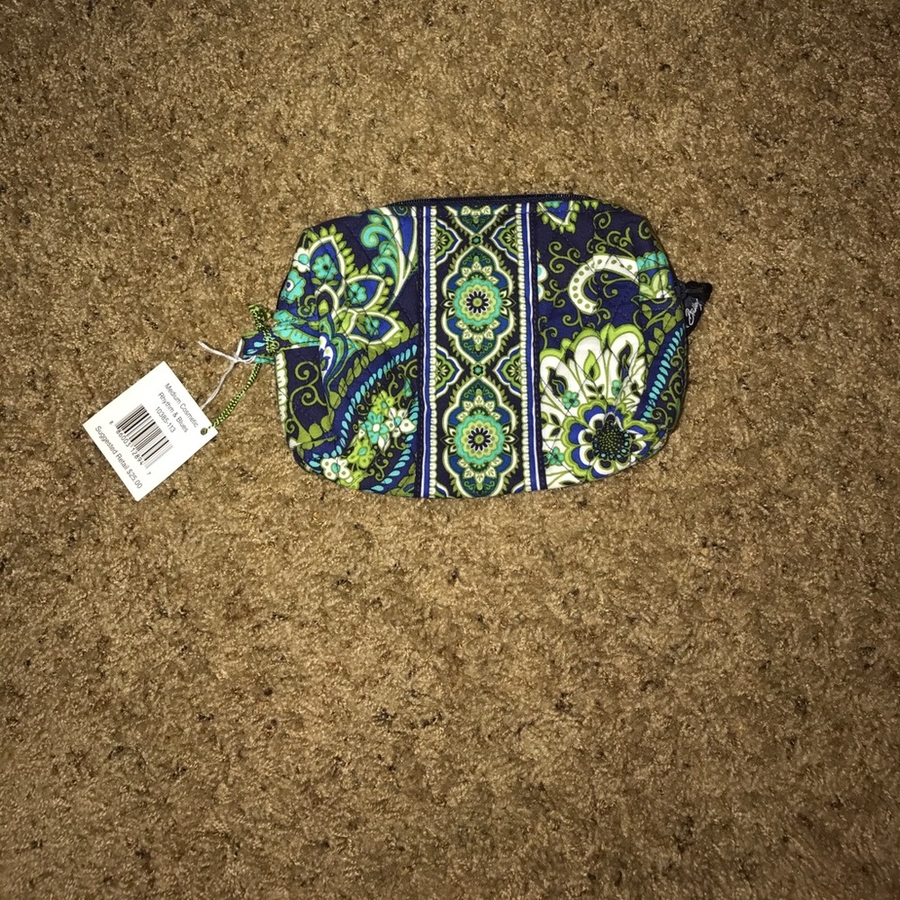 NWT medium cosmetic Vera Bradley