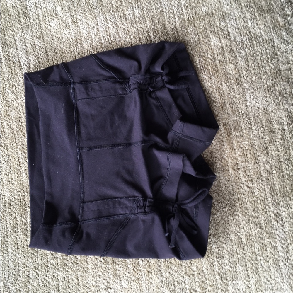 Lululemon hot yoga shorts