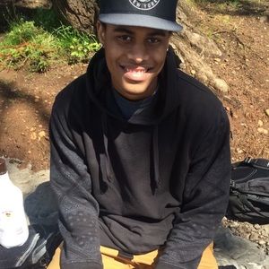 Meet your Posher, Avery