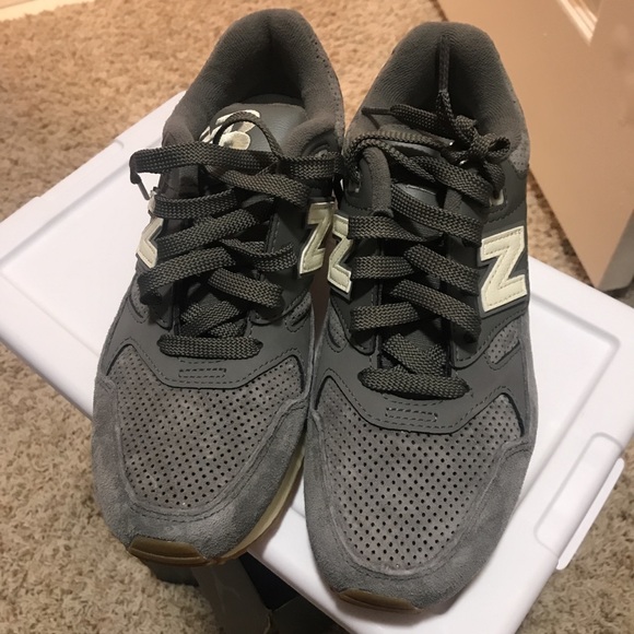 SOLD - Picture 3 of 4