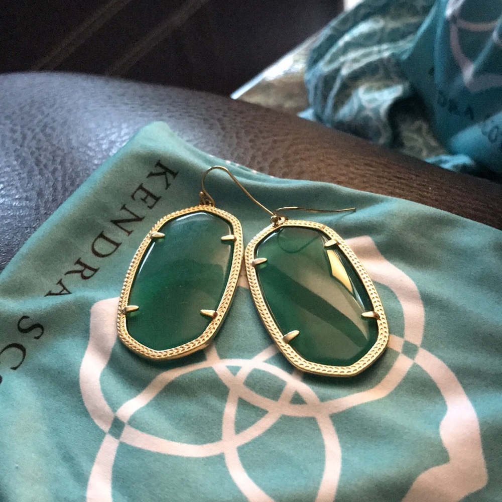 Kendra Scott Danielle earrings