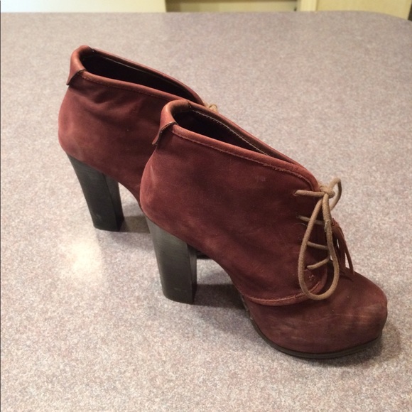 Steve Madden Shoes - Steve Madden Reddish Brown Suede Booties