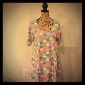 🗣LAST CALL☎️💲5️⃣Lularoe Perfect T‼️