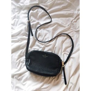 ♠️ Black cross-body Kate Spade bag ♠️