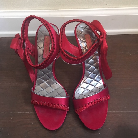 Betsey Johnson red ribbon heels - Picture 2 of 4