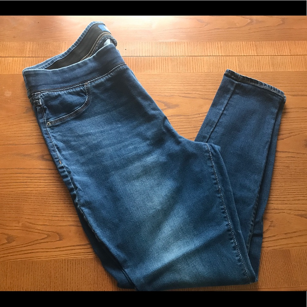 Old Navy Rockstar Jeans