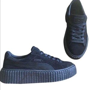 Rihanna's Creepers All Black