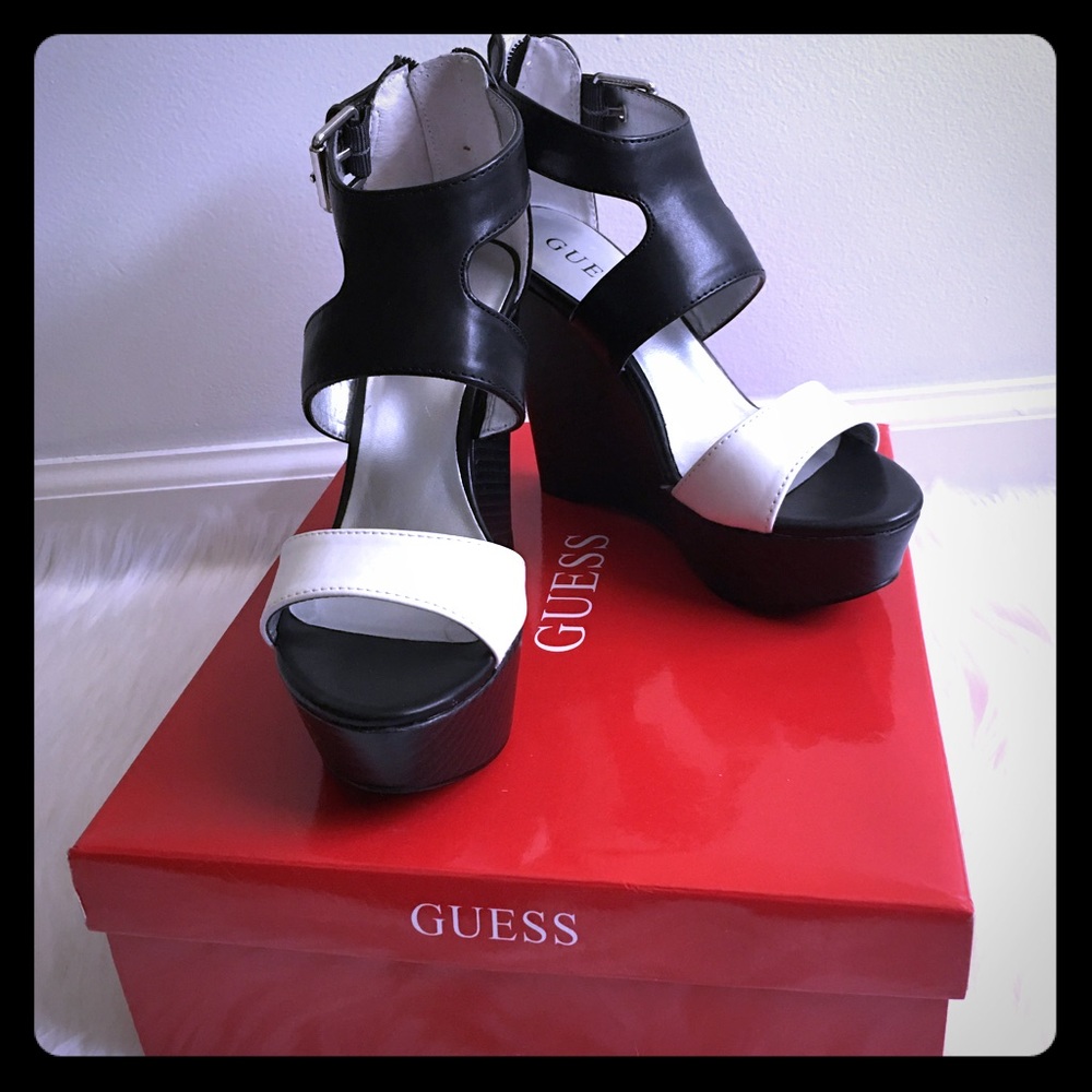 Brand Guess Wedge