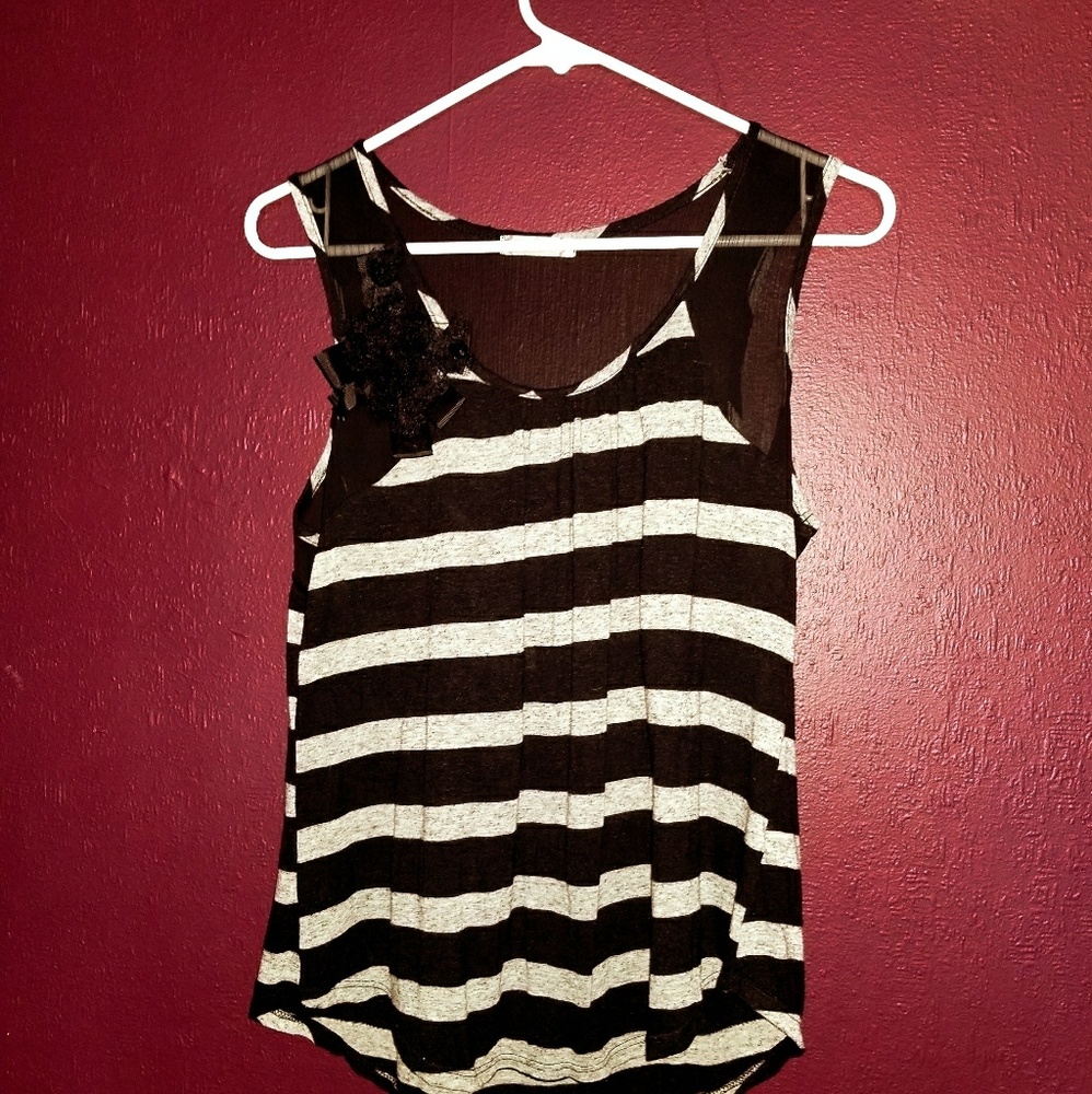 B&W date night tank top