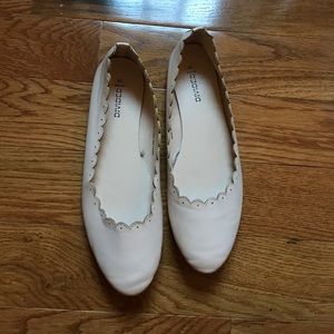 H&M Divided Cream Colored Flats