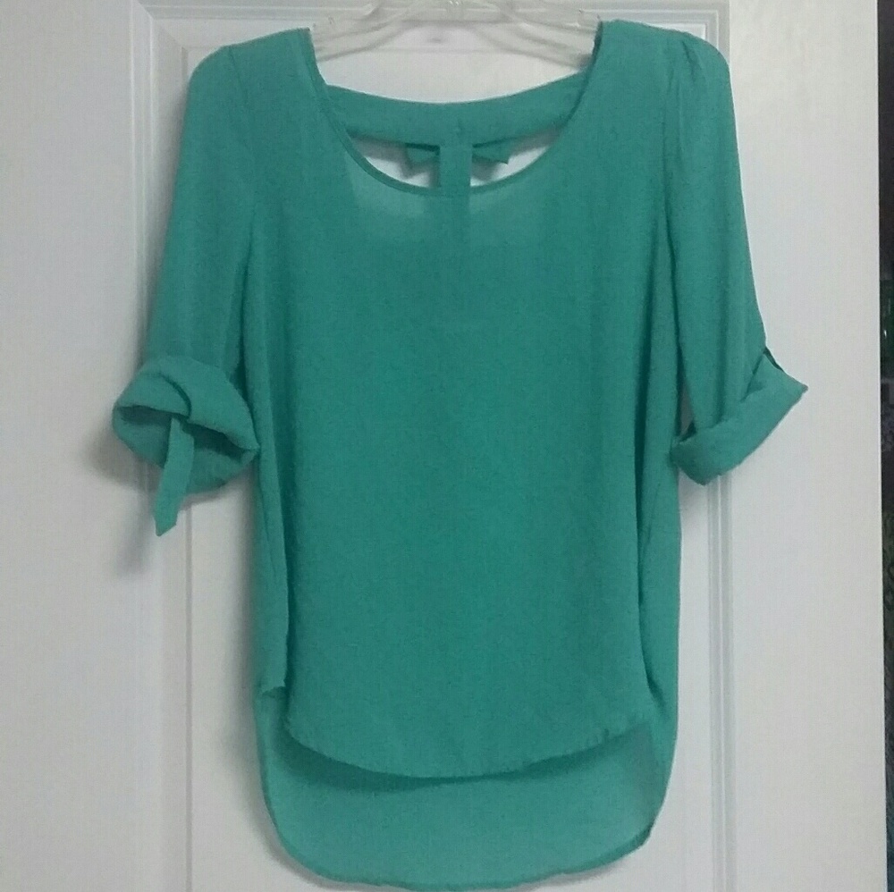 Bow back shirt