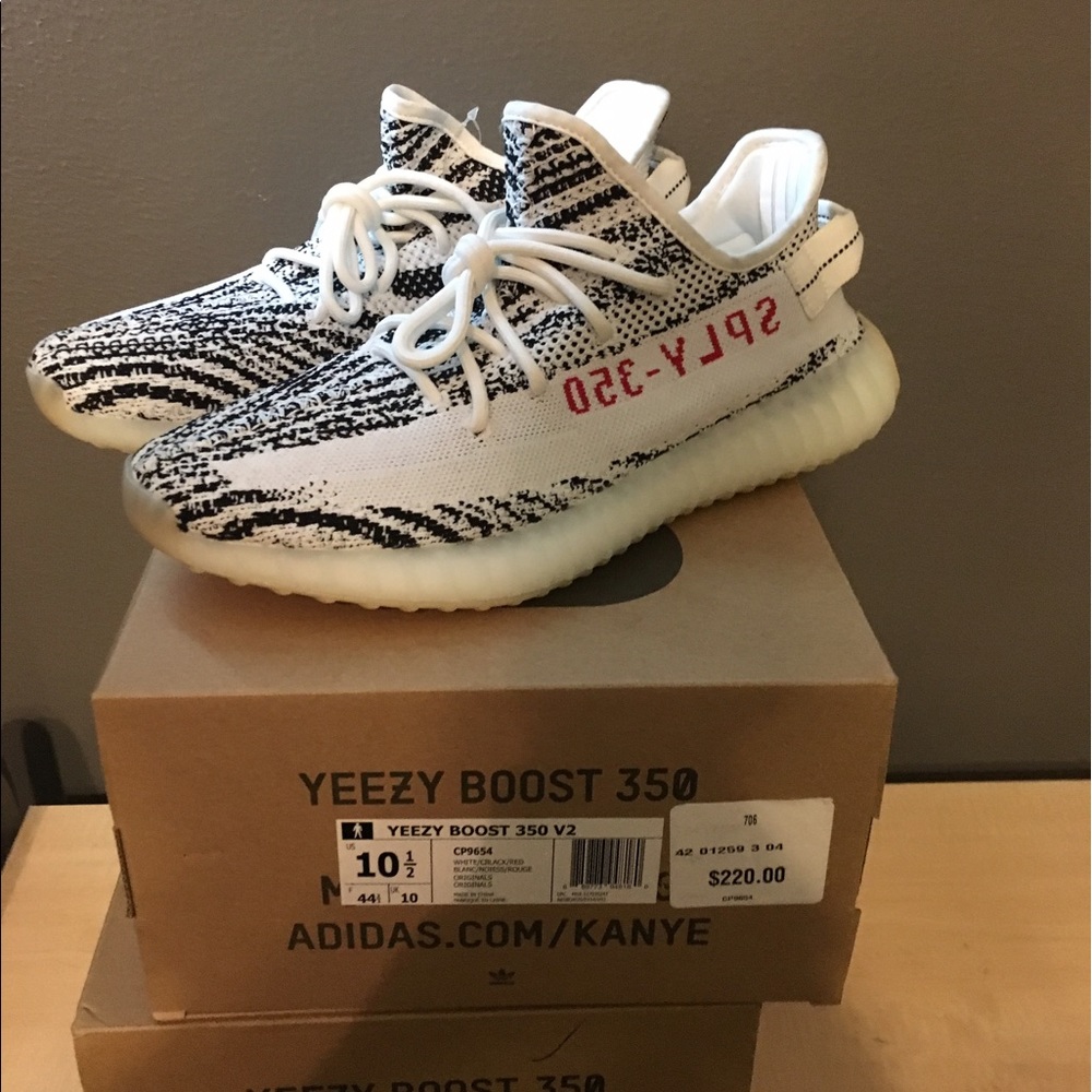 Yeezy Zebra 10.5 dead stock
