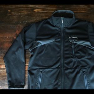 Columbia Softshell Jacket - Men's Large - Black
