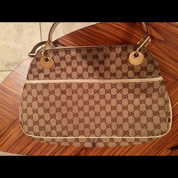 100% authentic Gucci Hobo mint condition - Picture 2 of 8
