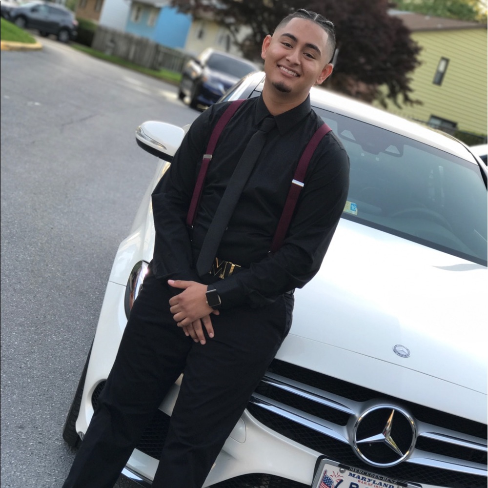 Meet your Posher, Christopher