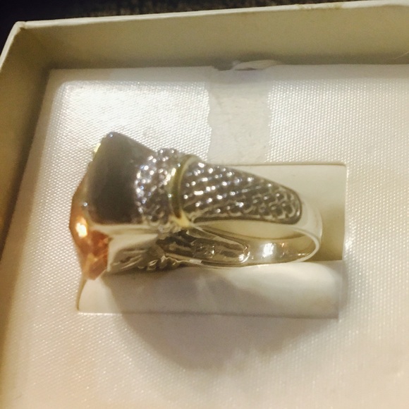 GORGEOUS STATEMENT RING - Picture 3 of 3