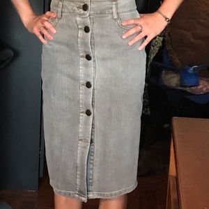 NEED THIS TO GO! NEVER WORN Maje pencil skirt