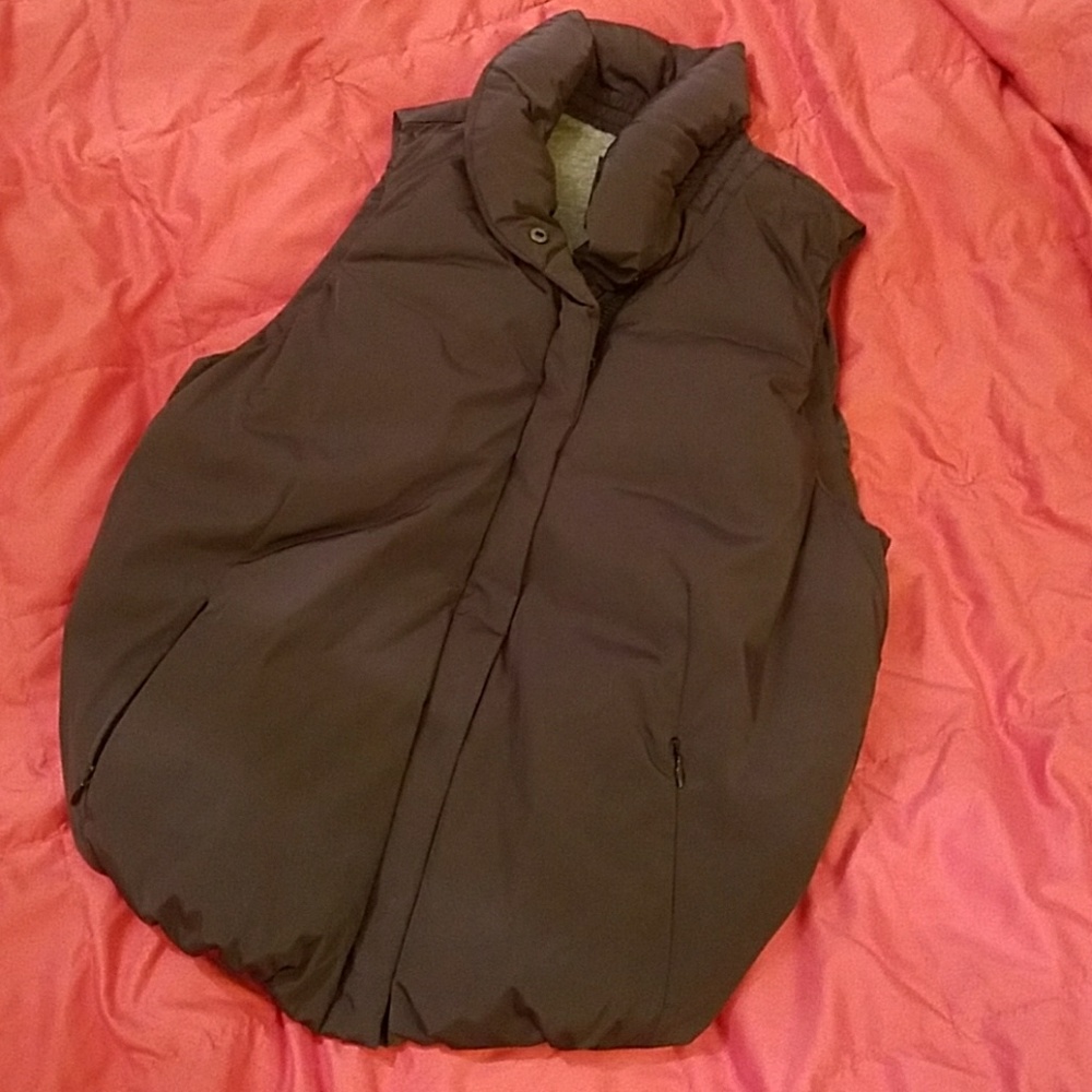 GAP Puffer Vest - Dark Grey NWT