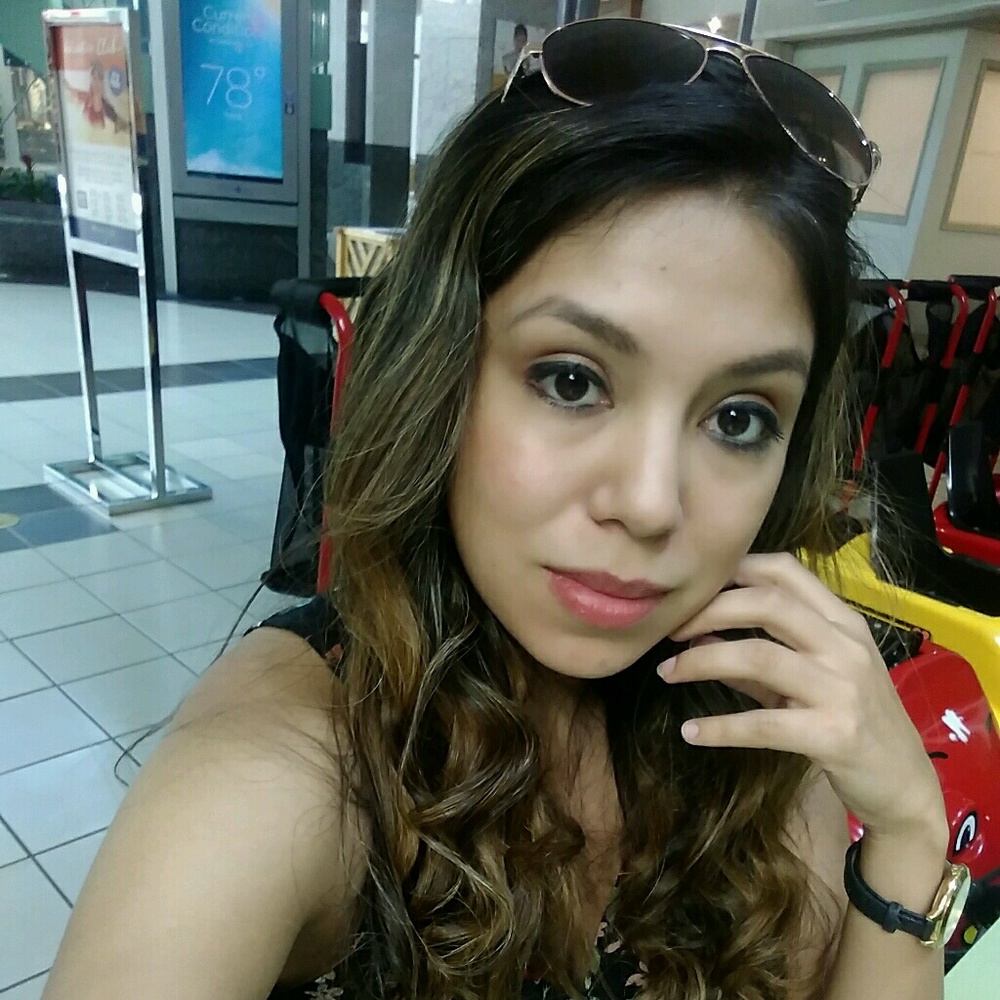 Meet your Posher, Mayra