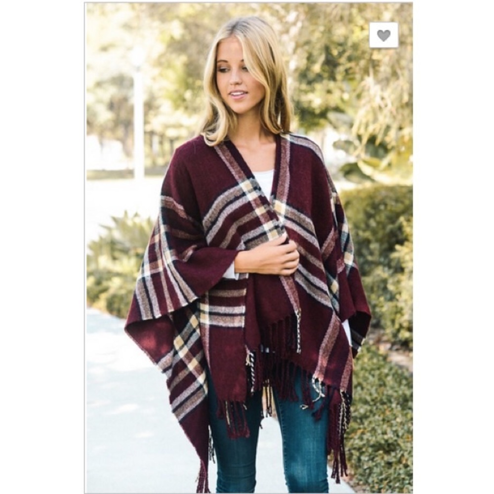 🔥RESTOCKED🔥 Plaid Poncho - Picture 2 of 6
